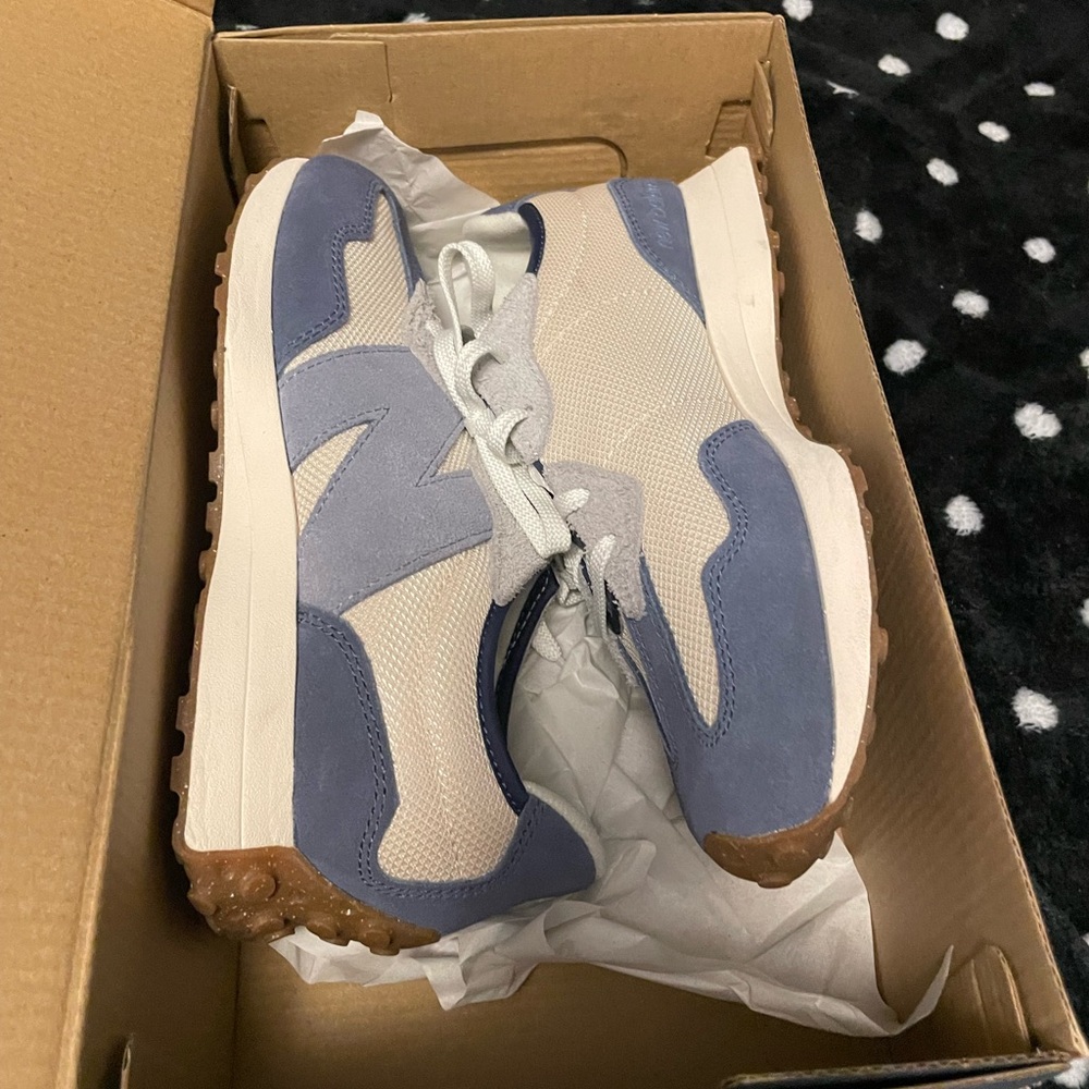 New Balance Sneaker